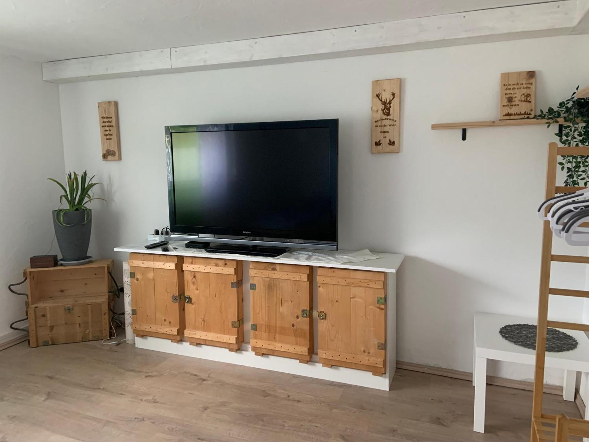 Schoene Moderne & Rustikale Einliegerwohnung Mit Kueche شرامبرغ المظهر الخارجي الصورة